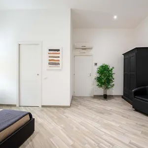 https://navona-7-suite.it-romehotels.com